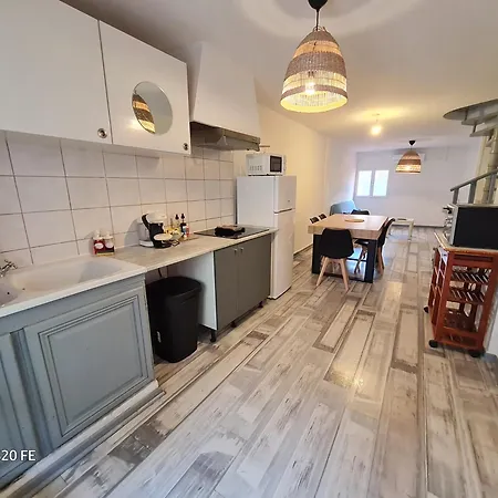 T3 Duplex Quartier Des Artistes. *